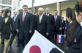 cartes-acompanado-de-naoyuki-toyotoshi-durante-la-inauguracion-de-mejoras-en-el-colegio-japones-paraguayo--223509000000-1563944.jpg