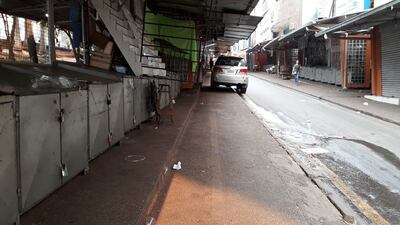 Comerciantes cerraron sus puestos  por temor a los saqueos.