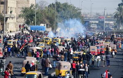 Manifestaciones antigubernamentales en la localidad de  Al-Tayaran en la capital iraquí,  Bagdad. El pueblo exige –desde el 1 de octubre pasado–  reformas políticas.