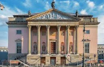 Sede de la Ópera de Berlín.