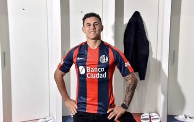 Adam Bareiro fue presentado en San Lorenzo de Almagro.