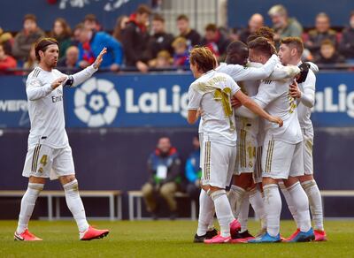Real Madrid goleó a Osasuna para ser más líder en España.