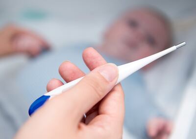 Tomar regularmente la temperatura del bebé ayuda a tener una noción de cómo suele manejarse su cuerpito.