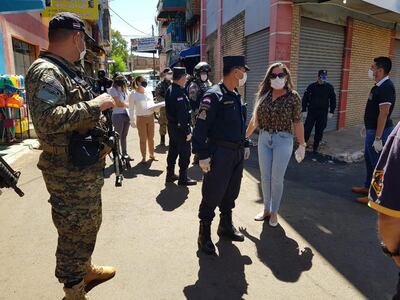 La comitiva llevó adelante la intervención.