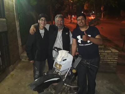 Encuentro entre los protagonistas de esta historia con final feliz.