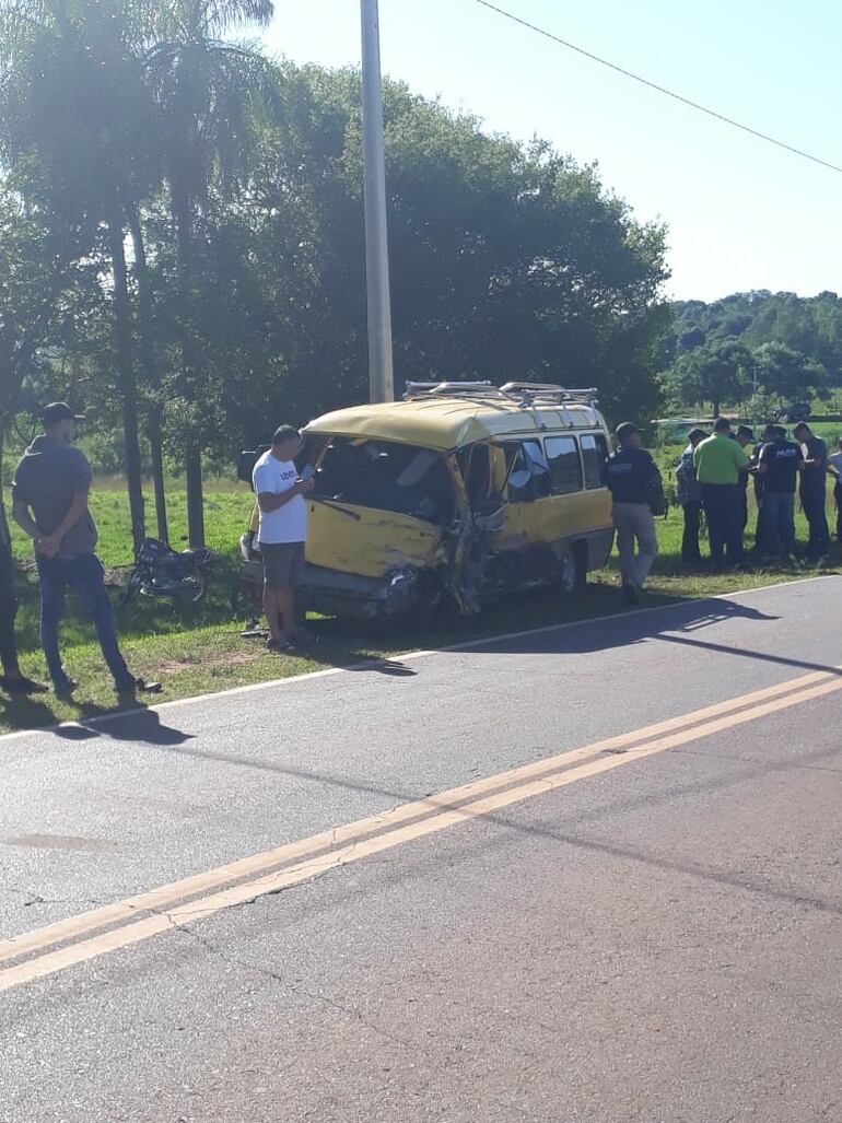 En accidente de tránsito fallecieron un padre y sus dos hijos.
