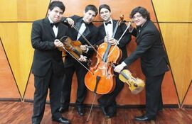 cuarteto-de-cuerdas-gustavo-barrientos-rodolfo-britos-ruben-marcelo-aguilar-y-hector-rodriguez--205314000000-1342288.jpg