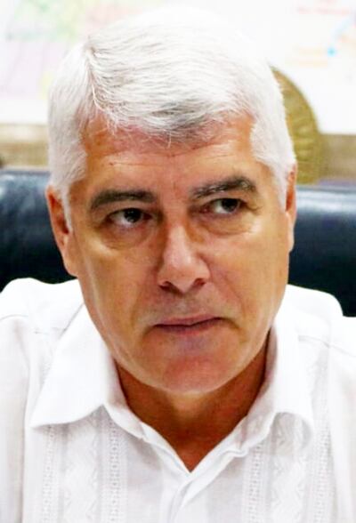 Arnoldo Wiens, ministro.