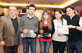 agustin-carrizosa-adolf-sauer-nadia-villalba-shirley-gomez-y-francisco-samaniego--220109000000-573808.jpg