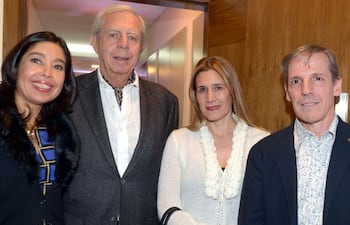 fabiola-recalde-esteban-morabito-nilsa-de-segales-y-arq-jose-segales--200224000000-1488709.jpg