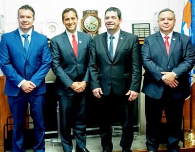 Arregui (i), John P. Cronan, Velázquez y Aquino.