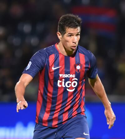 Víctor “Topo” Cáceres después de mucho tiempo volvió a realizar una práctica de fútbol ayer. El volante podía estar para la Copa.