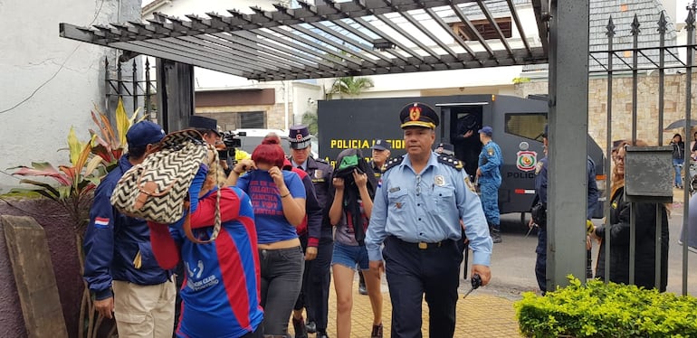 Hinchas de Cerro Porteño declaran hasta la Fiscalía.