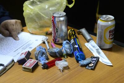 Evidencias halladas en poder de hinchas organizados demorados por la Policía.