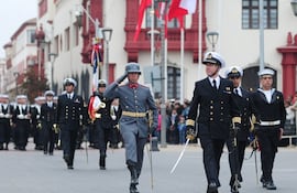 agentes-de-la-armada-chilena-174842000000-1426354.jpg