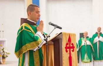 el-diacono-jose-maria-troche-ferreira-es-muy-apreciado-en-la-comunidad-religiosa-hoy-recibira-el-orden-del-sacerdocio--191756000000-1833347.jpg
