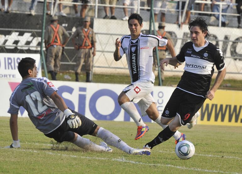 Arnaldo Samaniego, Olimpia.