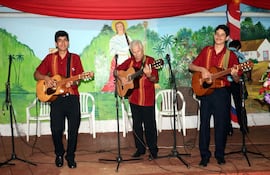 musicos-celebran-el-dia-del-folclore-en-festival-205832000000-1368727.jpg