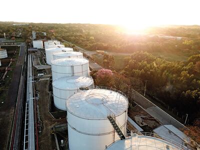 Planta de almacenaje en San Antonio con capacidad de 80.000 m3.