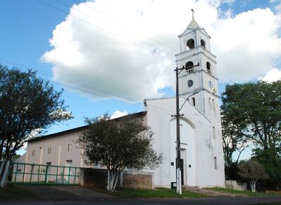 Templo parroquial erigido en honor al patrono de la comunidad, el Niño Salvador del Mundo.
