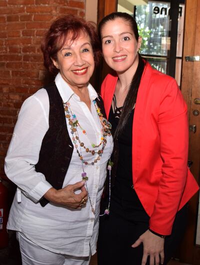Margarita Irún y Patricia Álvarez, en el Teatro Municipal Ignacio A. Pane.