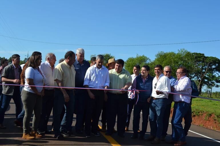Mario Abdo Benítez, en Misiones.