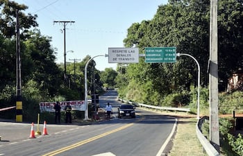 inicio-de-la-ruta-ita-nueva-italia-en-su-interseccion-con-acceso-sur-cuyo-asfaltado-fue-inaugurado-ayer--213240000000-1799394.jpg