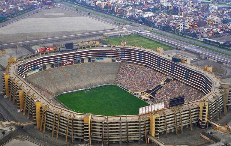 Estadio Monumental, del Universitario de Deportes, tiene una capacidad para 80.093 espectadores.