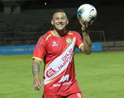 Carlos Neumann, paraguayo goleador en Perú.