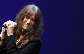 ramos-unos-ninos-el-libro-de-patti-smith-dara-el-salto-a-la-television-115913000000-1364319.jpg