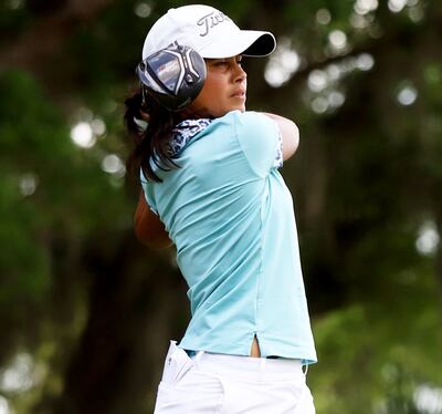 Julieta Granada, con una magnífica presentación, de siete bajo el par, se mete en el top cinco.