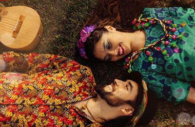 El dúo chileno Manzanares ofrecerá hoy un tributo a Violeta Parra y Víctor Jara.