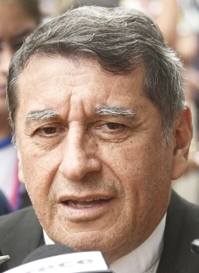 Monseñor Ricardo Valenzuela, obispo de Caacupé, desdobló ayer su homilía por compromiso con el pueblo, según dijo.