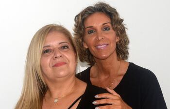 las-estilistas-nilsa-franco-y-adriana-gallitelli-cerrando-el-ano-se-realizo-el-desfile-las-divinas-fashion-show-las-estrellas-fueron-las-reclus-204606000000-1664832.jpg