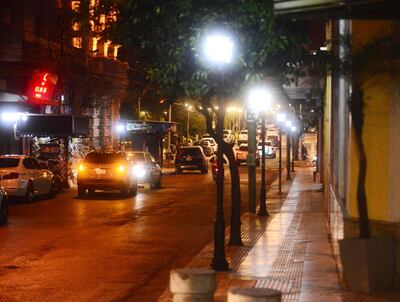 La obra consistió en la revitalización total de las veredas y la colocación de faroles en todas las cuadras.