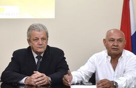 guillermo-mas-presidente-de-cavialpa-y-emilio-gill-socio-directivo-del-gremio--222457000000-1303236.jpg