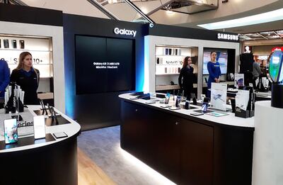 Ya está habilitada la nueva tienda Samsung Store, en el Shopping del Sol, con toda la tecnología.
