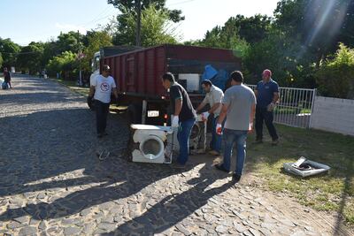 La campaña de limpieza se realizó este jueves en el barrio San Antonio.
