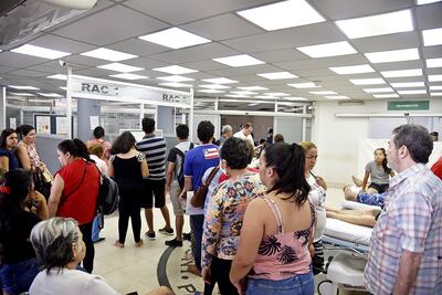 En Urgencias del Hospital Central del IPS varios  llegan muy deteriorados porque esperan hasta última hora para consultar.