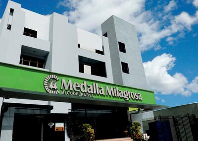 La cooperativa Medalla, una de las más grandes en cantidad de socios adheridos en el sector de ahorro  y crédito, cuenta con 17 locales habilitados en todo el país.