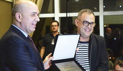 /pf/resources/images/abc-placeholder.png?d=2449