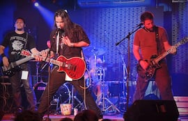 mythika-85755000000-533780.jpg