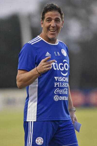 El entrenador Eduardo Berizzo sigue esperando el estreno de la selección mayor en el desafío de volver a una Copa del Mundo.