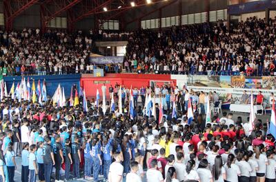 Los Juegos Estudiantiles reunieron a cientos de jóvenes y niños en el polideportivo municipal de Mariano Roque Alonso.