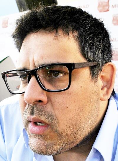 El Dr. Rodney Giménez fue acusado de politizar la salud. El médico niega las acusaciones en su contra.