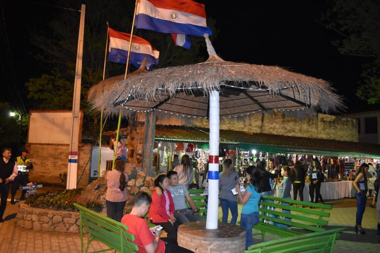 Lanzamiento de la Expo Cuero Atyrá se realizó esta noche