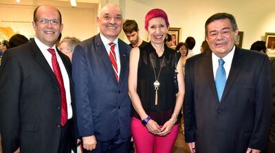 /pf/resources/images/abc-placeholder.png?d=2402