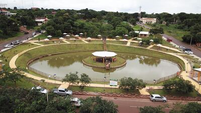 La obra del Parque Temático de Salto del Guairá, de cuyo costo habrían sacado 30% de comisión las autoridades municipales, según denunció el excontratista Édgar Mencia. La Comuna niega la acusación.