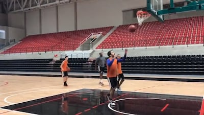 Olimpia Kings entrenó en la SND Arena en la víspera del duelo contra San José.