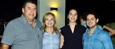 Ausberto Ortellado, Clara de Ortellado, Fabiola Ortellado y Luis Ortiz.